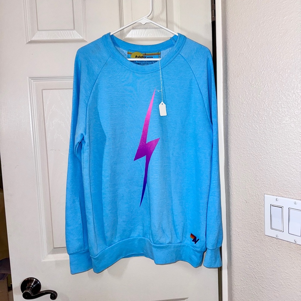 👍🏻 NWT Aviator Nation Light Baby Blue Lightning Bolt Sweatshirt